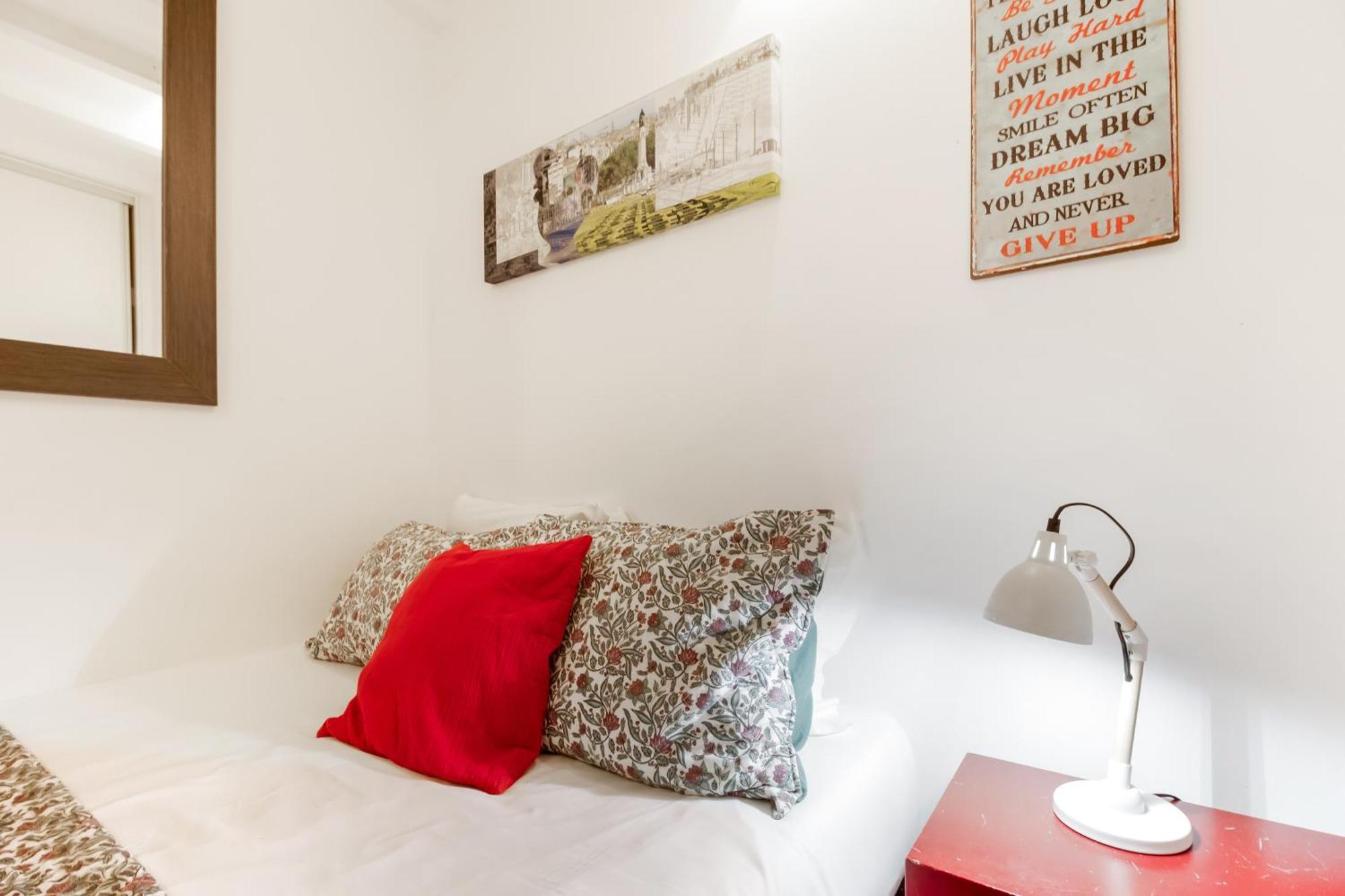 Апартаменты 024 B - Cosy Retreat In Madragoa -Лиссабон Экстерьер фото